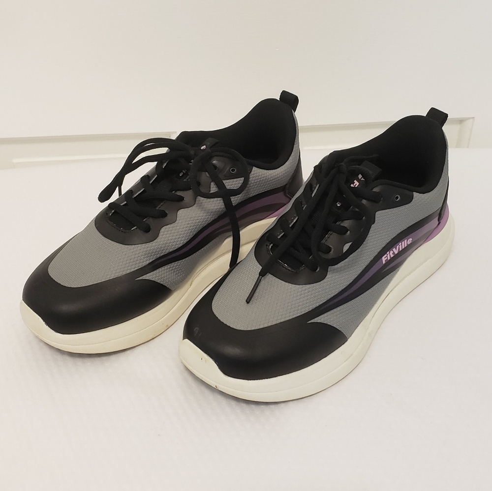 Fitville Sneakers Size 8 EWide, Walking, Running, Gym Training